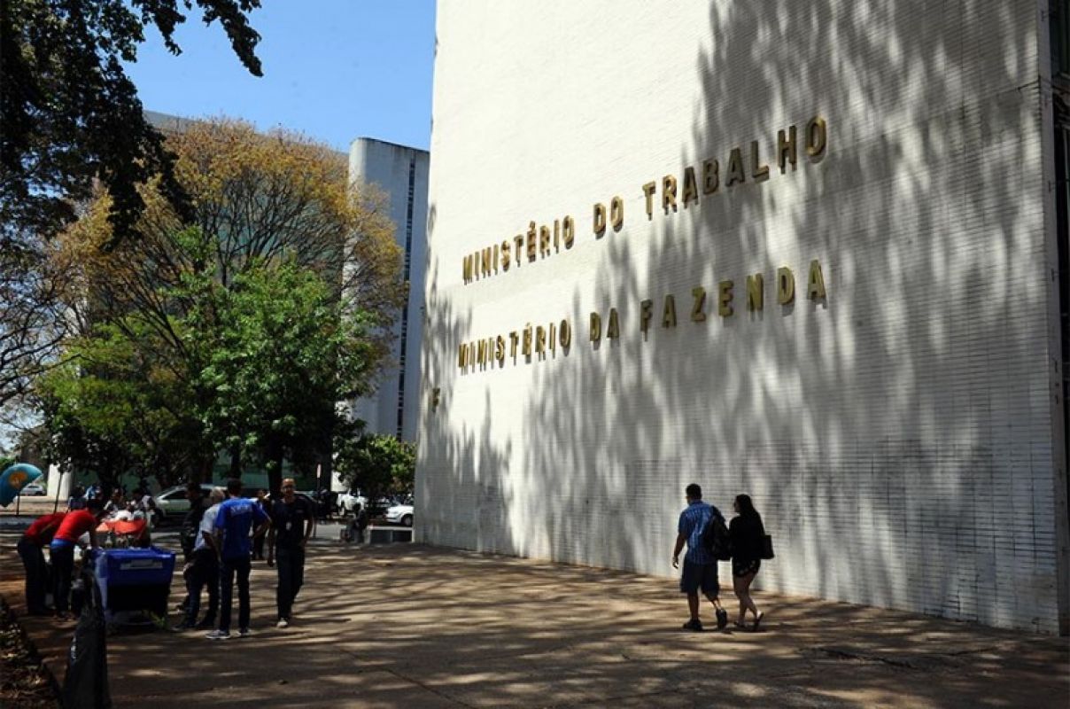 MPT pede suspensão de portarias do governo federal que alteram norma regulamentadora nº 1